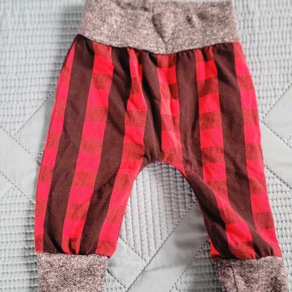 🔥5 FOR $25🔥Buffalo Plaid Baby Outfit 0-3Months - Picture 2 of 6
